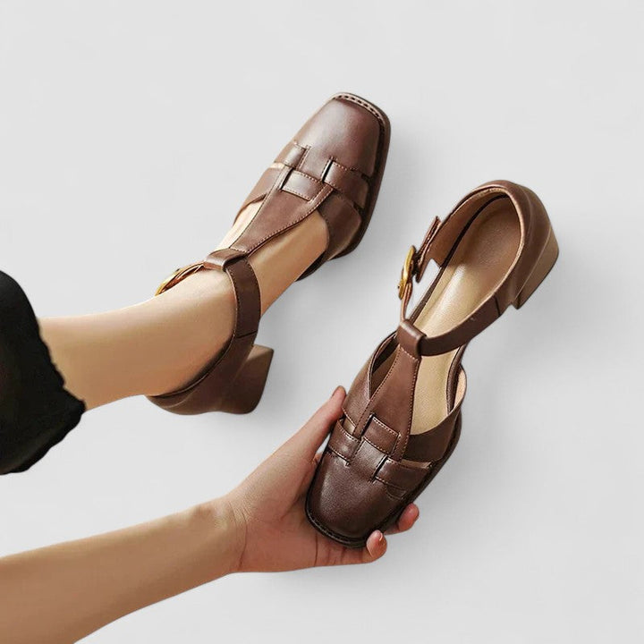 Karolina | Ortopedyczne sandały na słupku T-Strap