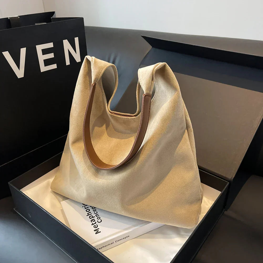 Freja™ – Elegancka, miękka torebka na ramię w zamszowym stylu