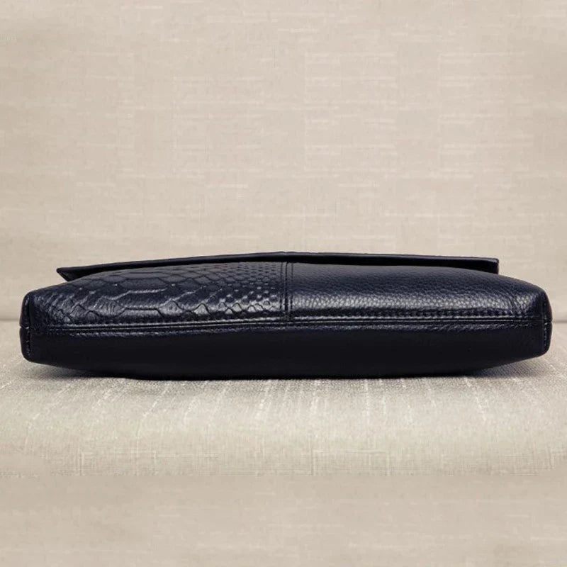 Celine™ - Elegancka czarna torebka o skórzanym wykończeniu