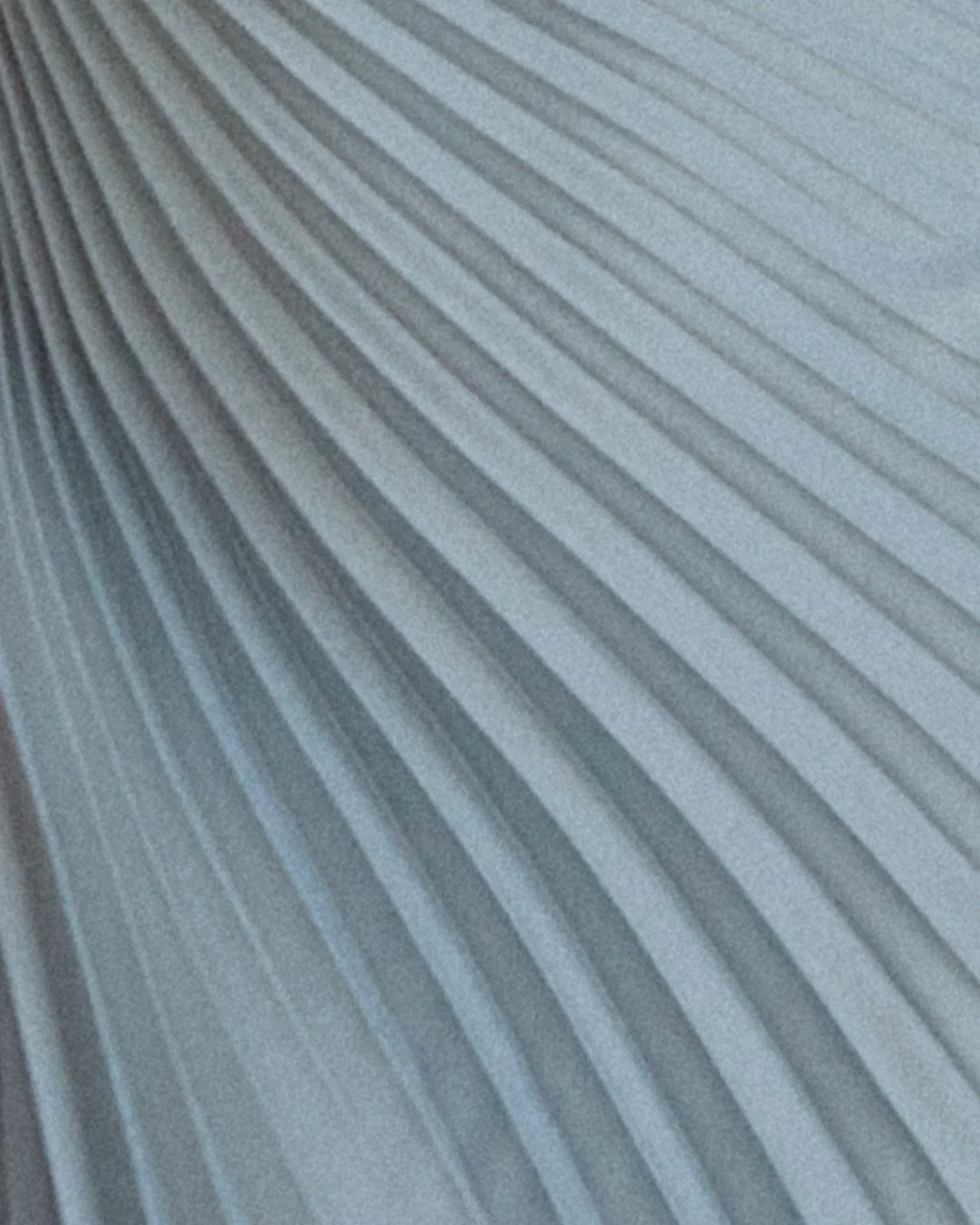 Delfina - Satynowa Sukienka Wieczorowa z Plisowaniem na Jedno Ramię - Eliza-Warszawa