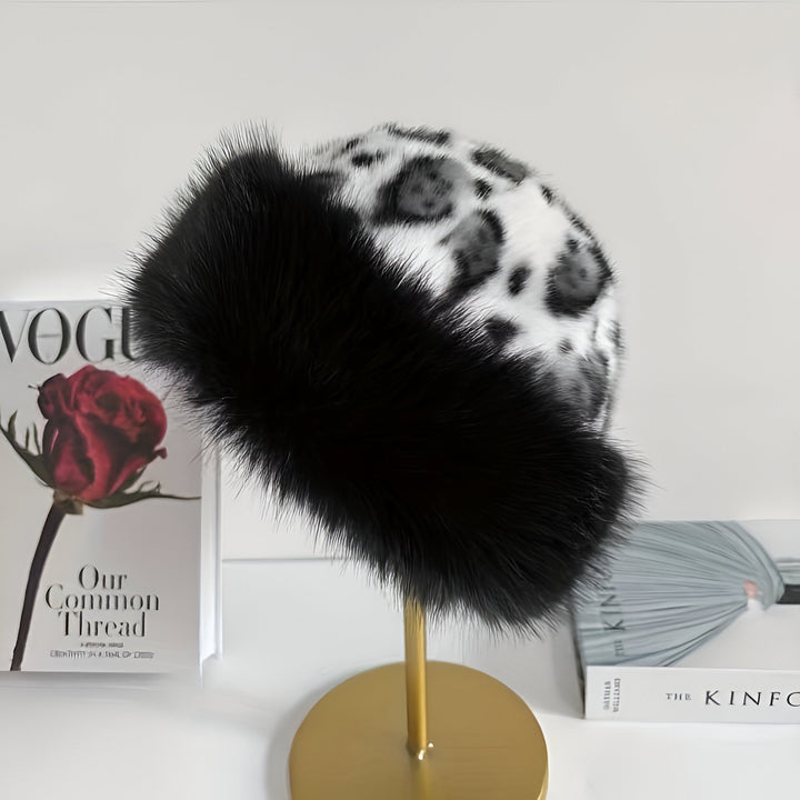 Zuzanna – Kapelusz w Panterkę